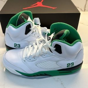 Brand new WMNS Air Jordans 5 Retro